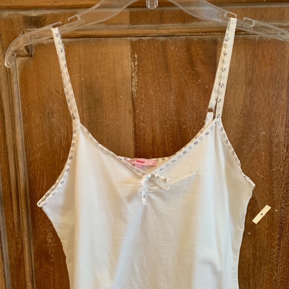 NEW White Camisole With Shorts Set Size Small - Picture 3 of 12